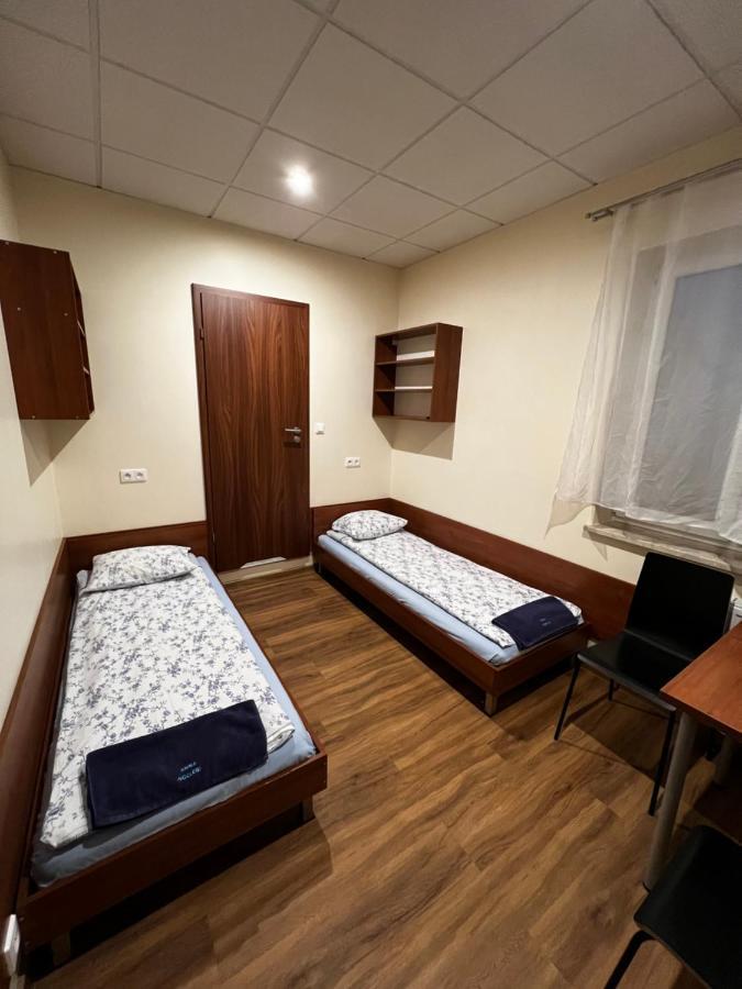 Anna Aparthotel *